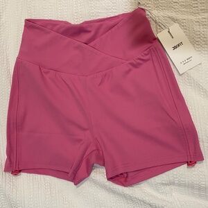 J80 Fit Srunch Shorts - Size L - Pink